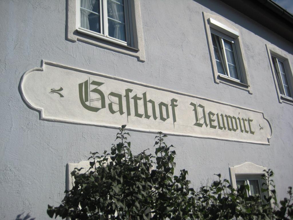 Hotel Neuwirt Hallbergmoos Exterior foto